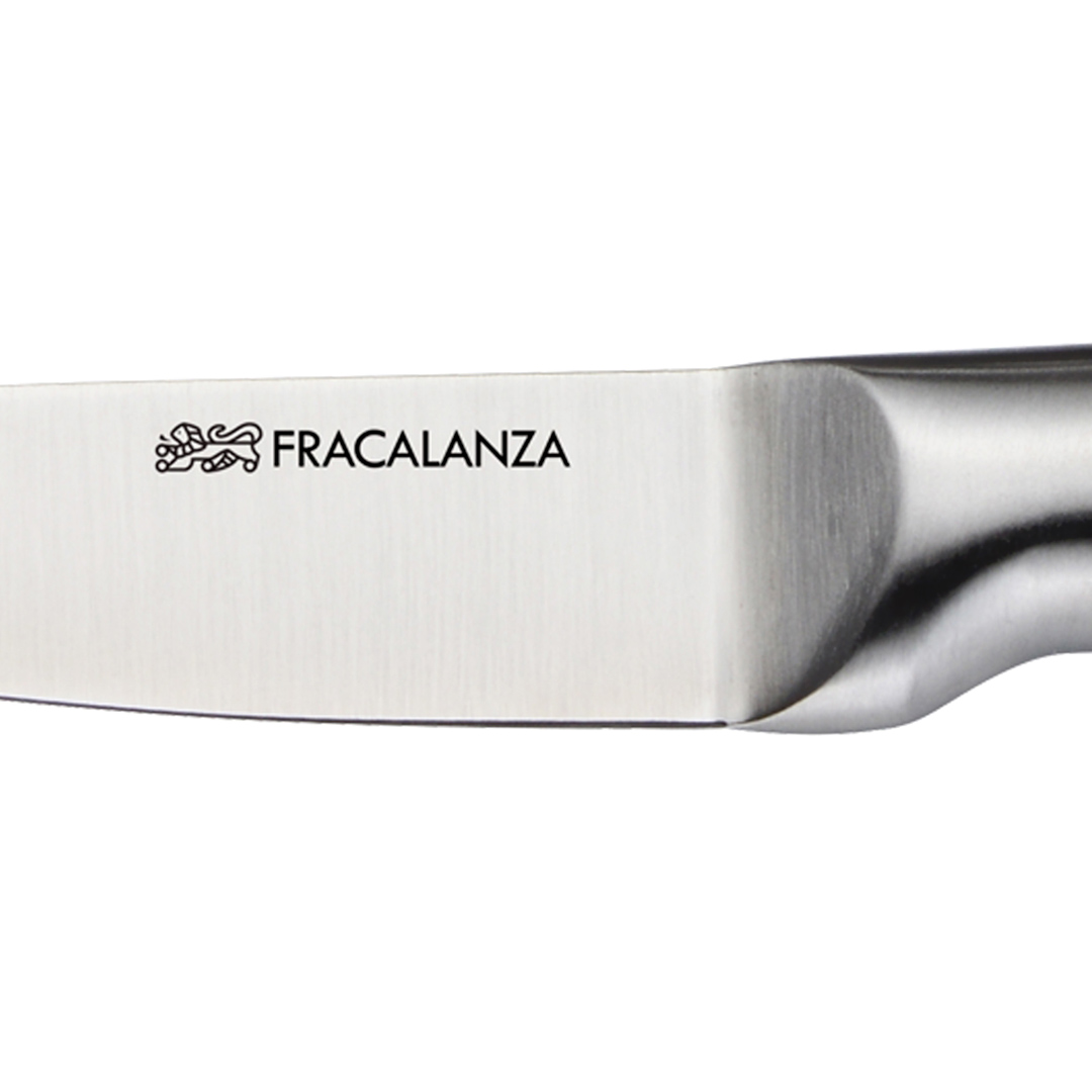 Fotografia para o produto Faca de legumes em aço inox 2,0mm com cabo na cor preta A19,5cm 73grs