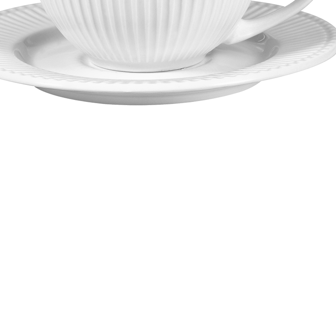 Fotografia para o produto Xícara e pires em porcelana 200ml